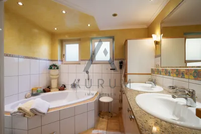 Haus kaufen in Kitzbühel – 290 m², € 1.600.000 – Bild 9 von 14