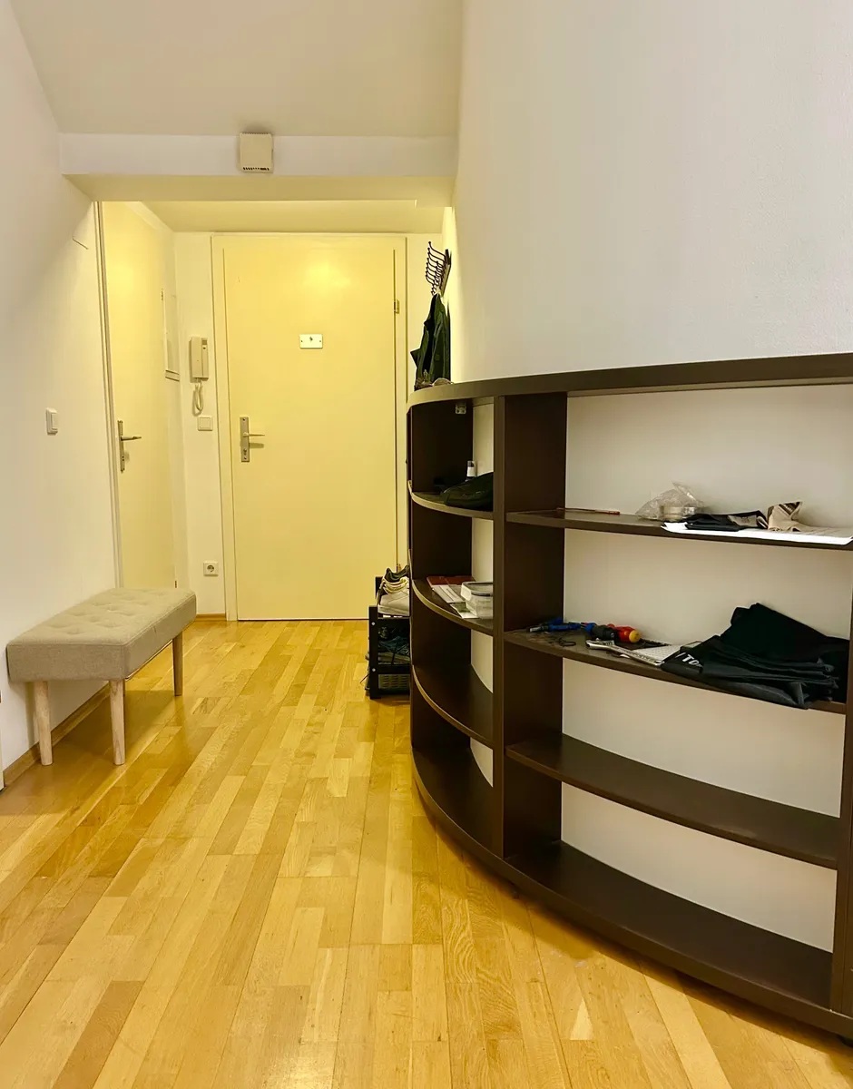 DACHWOHNUNG 67 m² + 8 m² TERRASSE KEPLERPLATZ - Ansicht 3