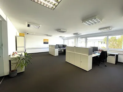 Gewerbeimmobilie mieten in Wels-Land – 185 m², € 2.754 – Bild 5 von 8