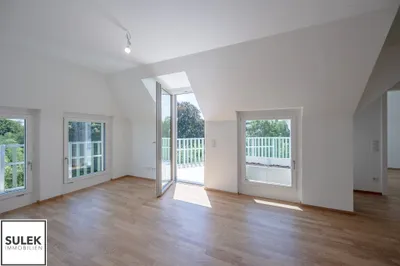 Erstbezug nahe U4 in Grünlage: klimatisierte 3 Zimmer DG-Wohnung mit Süd-Ost-Balkon | Rondelle XIV - Top 12 – Bild 2