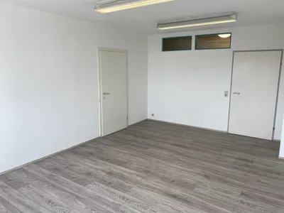 1-Zimmer-Gewerbeimmobilie mieten in Linz – 23 m², € 377 – Bild 5 von 10