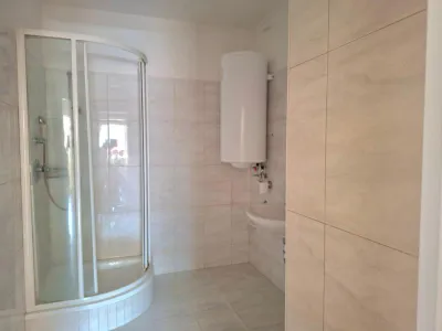 3-Zimmer-Wohnung mieten in Wels – 100 m², € 1.077 – Bild 6 von 6