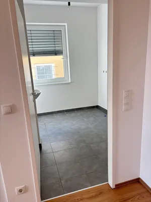 2-Zimmer-Gewerbeimmobilie mieten in Krems an der Donau – 57 m², € 850 – Bild 5 von 13