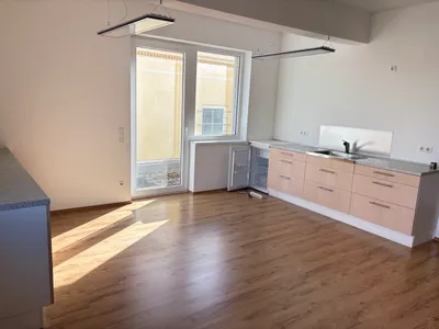 2-Zimmer-Gewerbeimmobilie mieten in Krems an der Donau – 57 m², € 850 – Bild 2 von 13