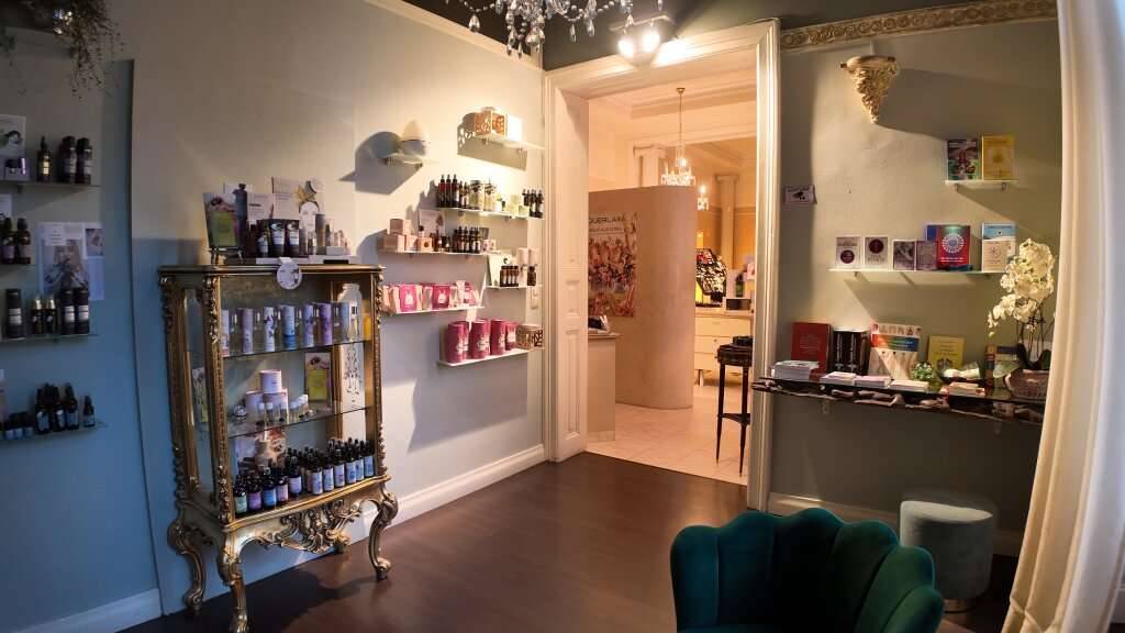 Voll ausgestattetes Kosmetikstudio in Salzburg - Stilvolles Ambiente & laufender Betrieb mit Stammkundschaft – pohled 3