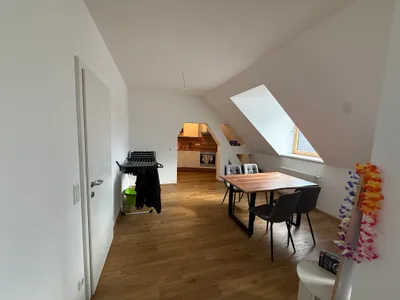 2-Zimmer-Wohnung mieten in Linz – 62 m², € 912 – Bild 2 von 7