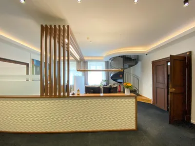 7-Zimmer-Gewerbeimmobilie mieten in Salzburg Stadt – 244 m², € 4.687 – Bild 8 von 12