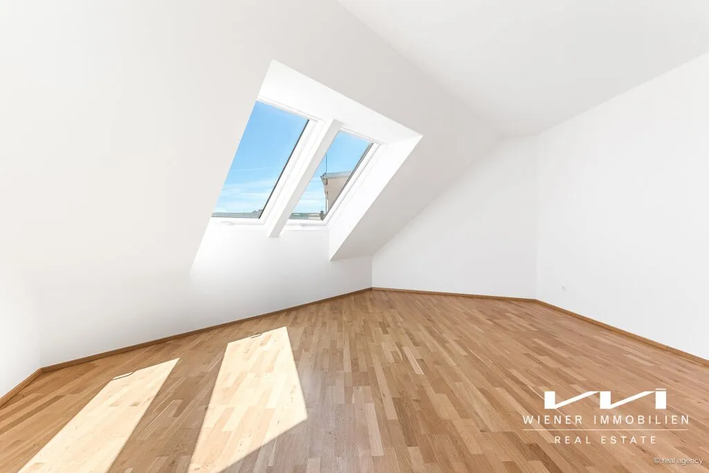 Lichtdurchflutete Dachgeschoss-Maisonette 3 Zimmer mit Terrasse - Ansicht 3
