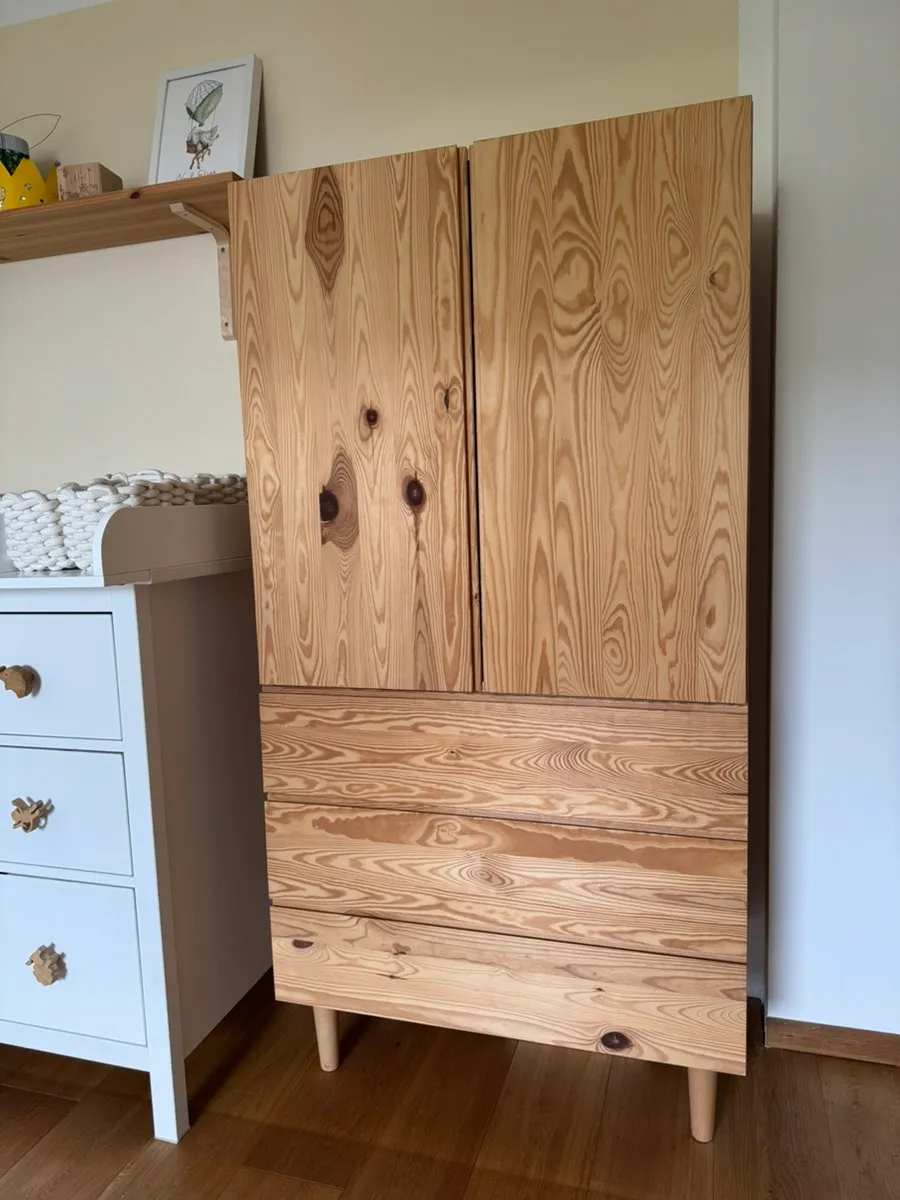 Ikea IVAR DIY Echtholz Kiefer Kasten Kommode Kleiderschrank Kinderzimmerschrank, € 120,- (5101 Bergheim)
