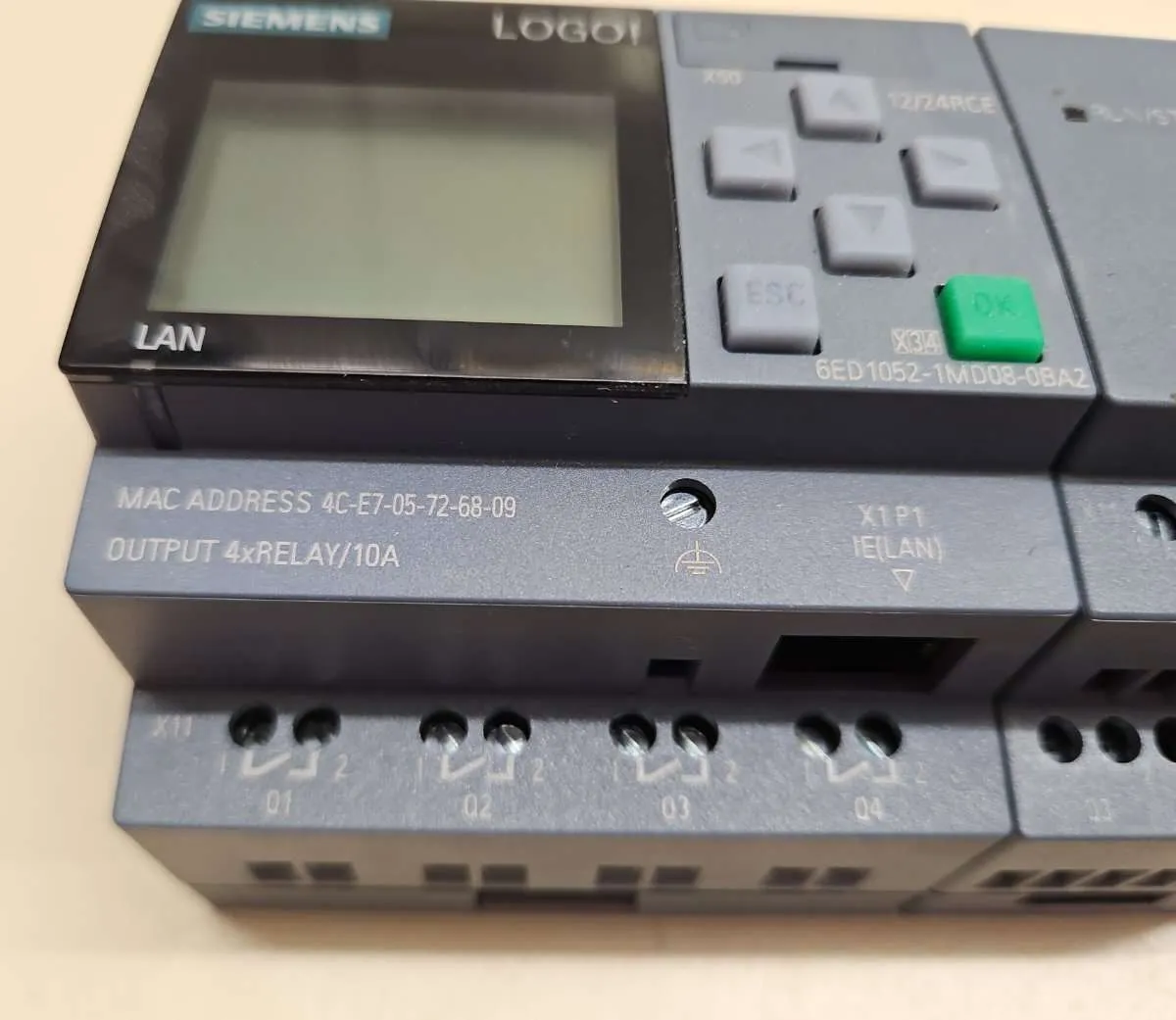Siemens LOGO! DM8 24R 0BA2 – SPS-Erweiterungsmodul, 24V DC, Für LOGO! 8 Grundgeräte