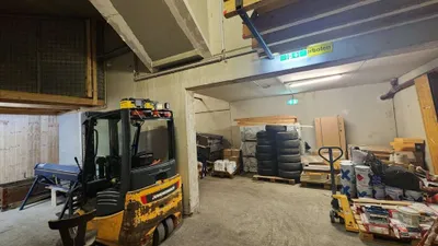 Gewerbeimmobilie mieten in Wiener Neustadt – 371 m², € 3.836 – Bild 24 von 30