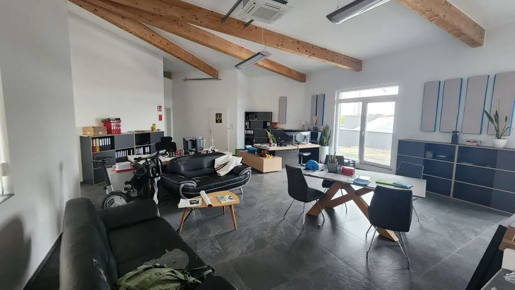 221M2 Loft Maisonette Büro mit Teeküche + 150M2 Lagerfläche inklusive - Ansicht 3