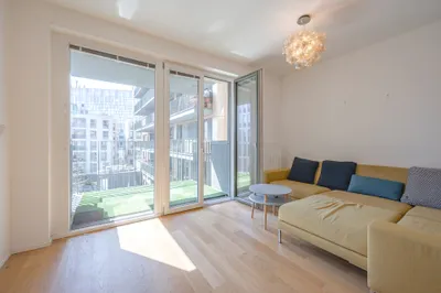 LAENDYARD | 2-Zimmer-Wohnung mit Balkon