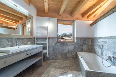 8-Zimmer-Haus kaufen in Kitzbühel – 472 m², € 3.580.000 – Bild 9 von 10
