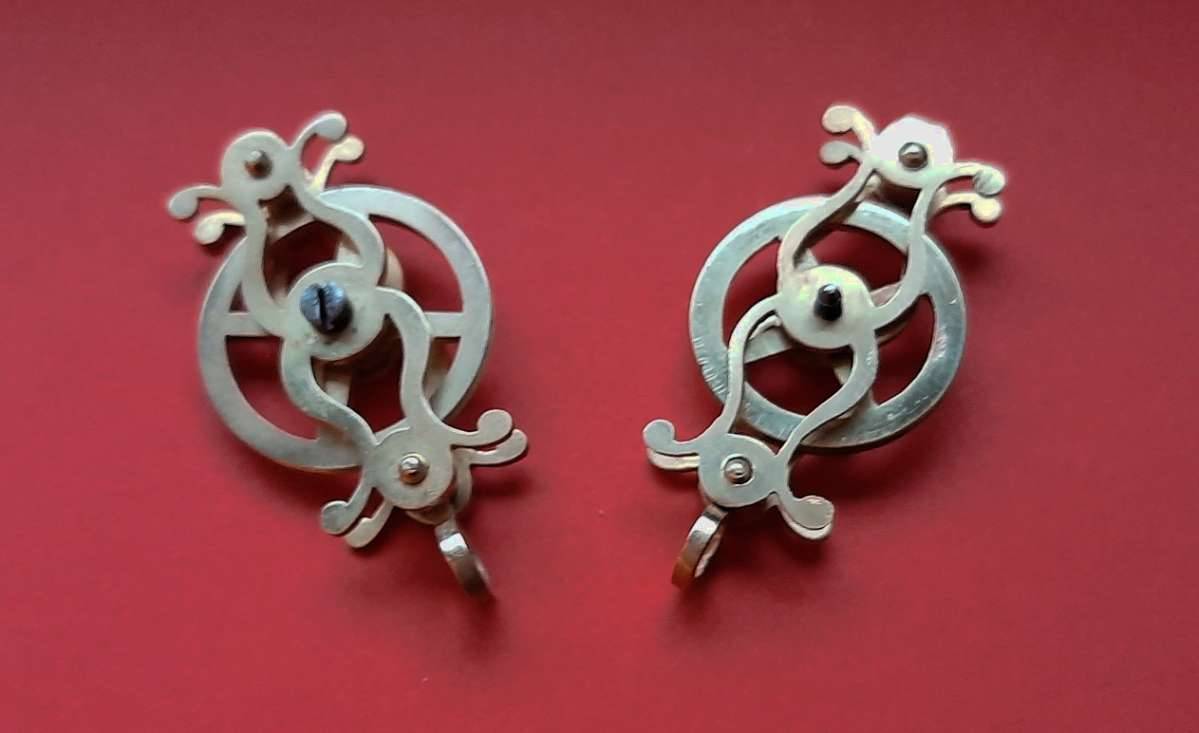 Antiker Flaschenzug (Seilrolle) kunstvolles Design