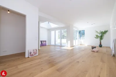 4-Zimmer-Wohnung mieten in Baden – 129,5 m², € 2.720 – Bild 1 von 8