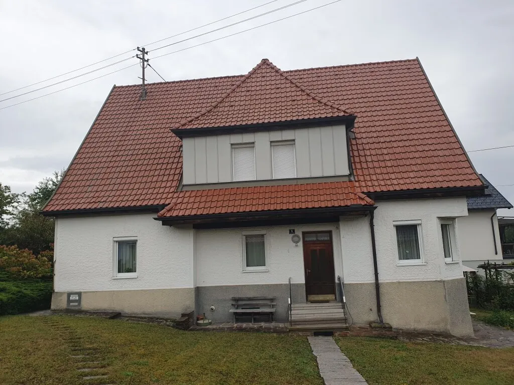 Charmantes Haus - Villa, in erlesener Sonnenlage am Tor zum Kurort Bad Schallerbach - Widok 2