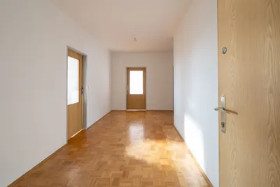 3-Zimmer-Wohnung mieten in Linz Land – 120 m², € 1.300 – Bild 2 von 19