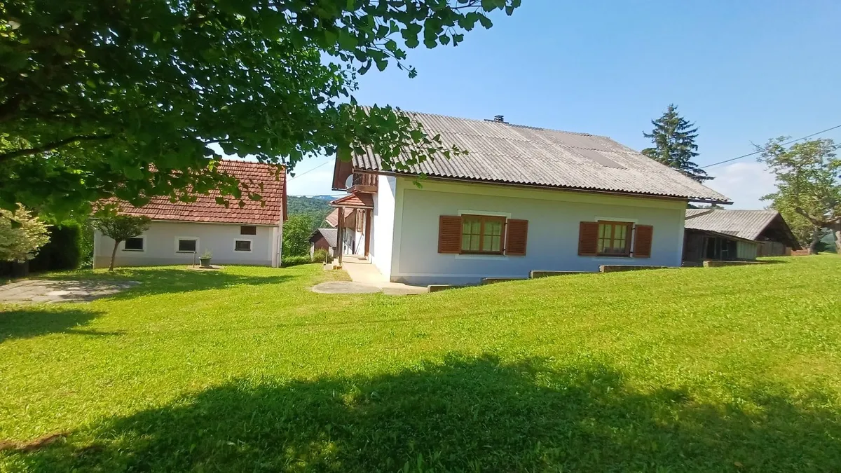 Kleines Paradies im südlichsten Burgenland - Charmantes Landhaus mit ca. 2,4 ha Grund (großteils arrondiert), schönen Nebengebäuden und Ausblick! - Widok 2