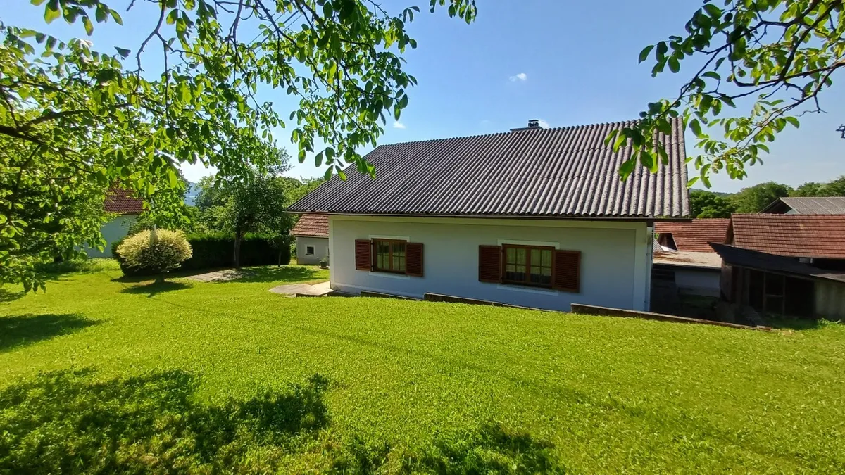 Kleines Paradies im südlichsten Burgenland - Charmantes Landhaus mit ca. 2,4 ha Grund (großteils arrondiert), schönen Nebengebäuden und Ausblick! - Widok 3
