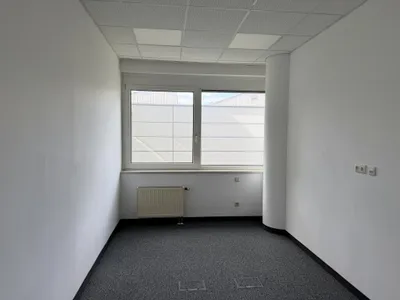 4-Zimmer-Gewerbeimmobilie mieten in Linz – 70 m², € 917 – Bild 16 von 19