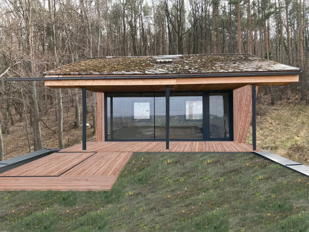 Beheimatet im Grünen - Haus mit Garten, zwei Terrassen, großem Waldgrundstück und Garage in ruhiger und grüner Lage von Forchtenstein - Ansicht 2