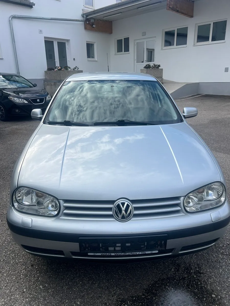 VW Golf