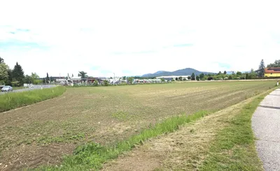 Grundstück kaufen in Klagenfurt – 12 854 m², € 2.377.990