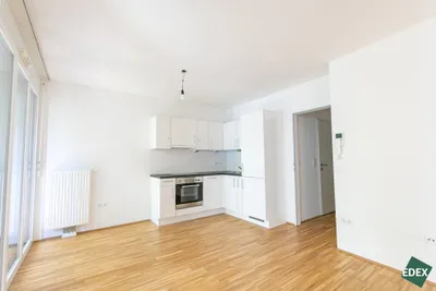 Moderne 2-Zimmer Wohnung mit Loggia nahe Denglerpark – Bild 3