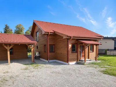 6-Zimmer-Haus kaufen in Braunau am Inn – 194 m², € 438.000 – Bild 1 von 12