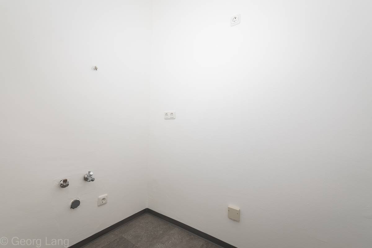 Gemütliche 1-Zimmer Wohnung in Traun mit Balkon u. Parkplatz - Ansicht 2