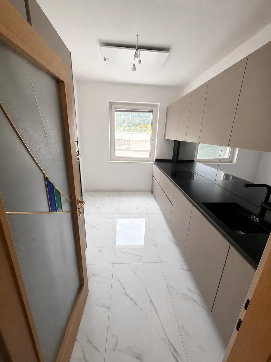 Sanierte 3.5-Zimmer Wohnung in Völs mit Top Lage - Ansicht 3