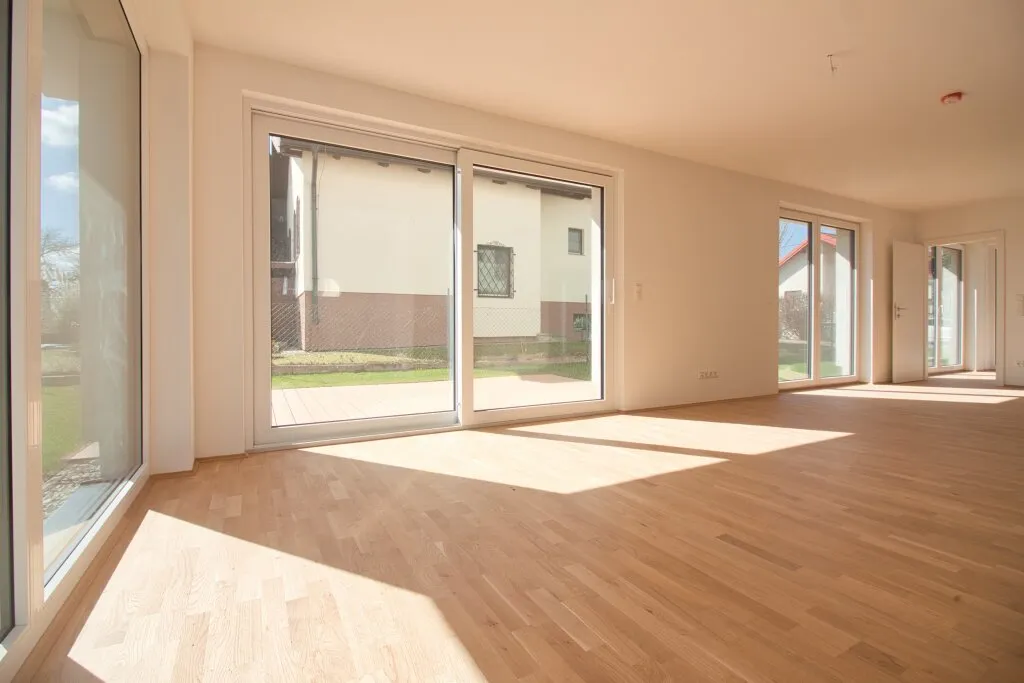 MODERNES EINFAMILIENHAUS | Ziegelmassivbauweise | viel Platz, lichtdurchflutet & optimale Raumaufteilung | inkl. Stellplatz - Ansicht 2