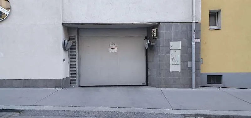 Privat Einzelstapelgarage Siebenbrunnengasse - Ansicht 2