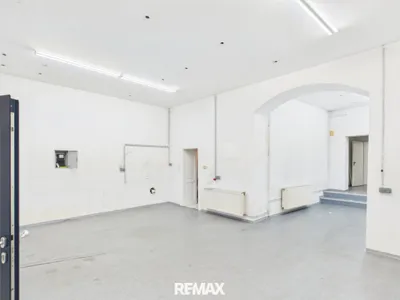 Gewerbeimmobilie mieten in Wien – 122 m², € 2.274