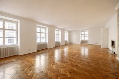 WIENER KLASSIK IM GÖTTWEIGERHOF: Topsanierte Altbauwohnung mit prachtvollem 70 m² großen Wohnsalon – Bild 2