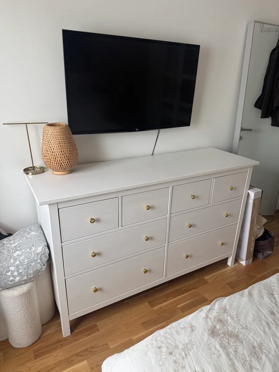 Ikea Hemnes Kommode weiß gebeizt, € 160,- (1160 Wien)