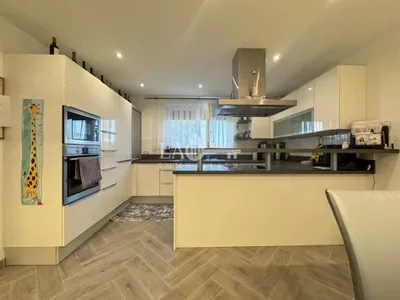 12-Zimmer-Gewerbeimmobilie kaufen in Linz Land – 339,89 m², € 695.000 – Bild 17 von 39