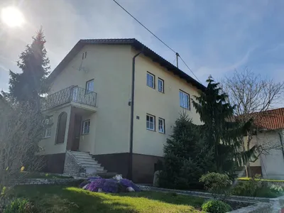 6-Zimmer-Gewerbeimmobilie mieten in Linz Land – 176 m², € 2.200 – Bild 2 von 29