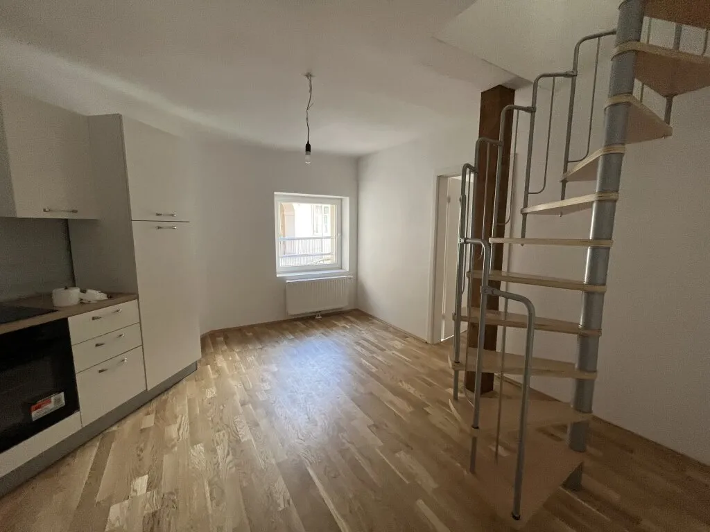 Provisionsfrei! Neu sanierte, gemütliche 5-Zimmer-Maisonette-Wohnung in beliebter und hipper Lage - Visning 2