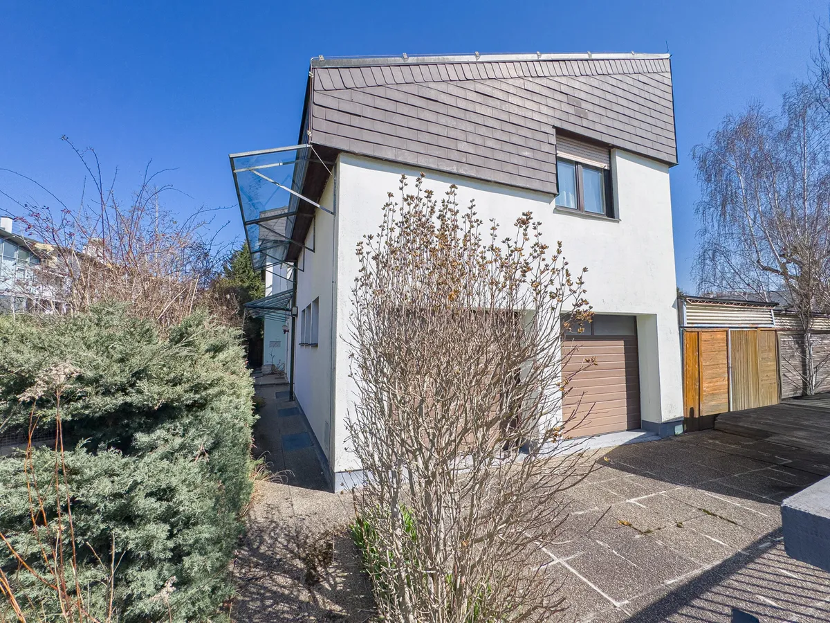 Grünblick. Lage. Potential. - Haus in begehrter Wohngehend am Wiener Stadtrand! - Ansicht 3