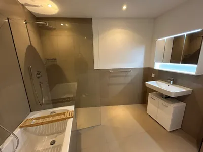 3-Zimmer-Wohnung mieten in Innsbruck – 110 m², € 2.695 – Bild 8 von 32