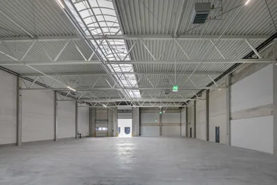 Gewerbeimmobilie mieten in Wien – 1 221 m², € 10.679 – Bild 1 von 11