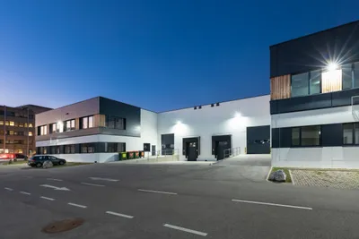 Gewerbeimmobilie mieten in Wien – 1 221 m², € 10.679 – Bild 5 von 11