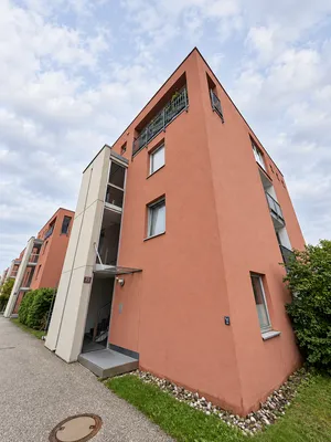 2-Zimmer-Wohnung mieten in Wels – 68 m², € 920 – Bild 2 von 11