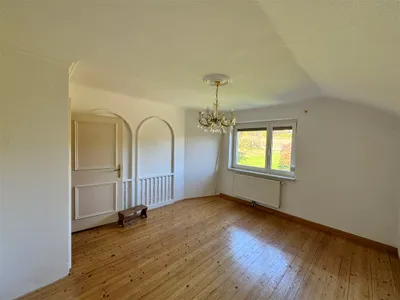 4-Zimmer-Haus kaufen in Vöcklabruck – 150 m², € 275.000 – Bild 8 von 12