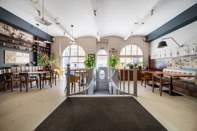 Gewerbeimmobilie mieten in Wien – 330 m², € 4.114