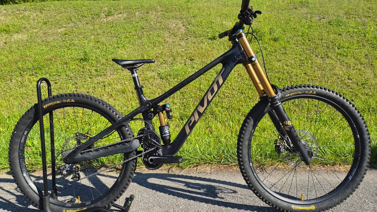 PIVOT PHOENIX V5 PRO SAINT - S3 Large 2025 statt 9499€