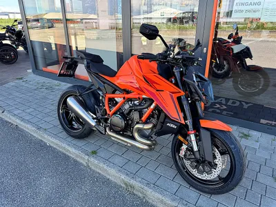 KTM Super Duke 1390 Super Duke R Modell 2026 inkl. ...