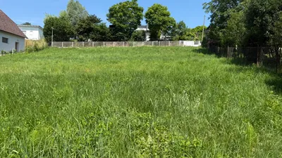 Grundstück kaufen in Wels – 1 220 m², € 460.000 – Bild 1 von 4
